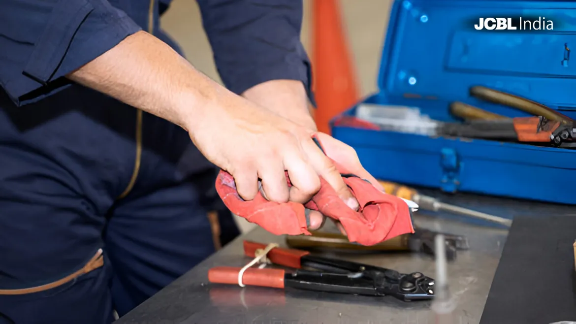 How To Clean Hand Tools